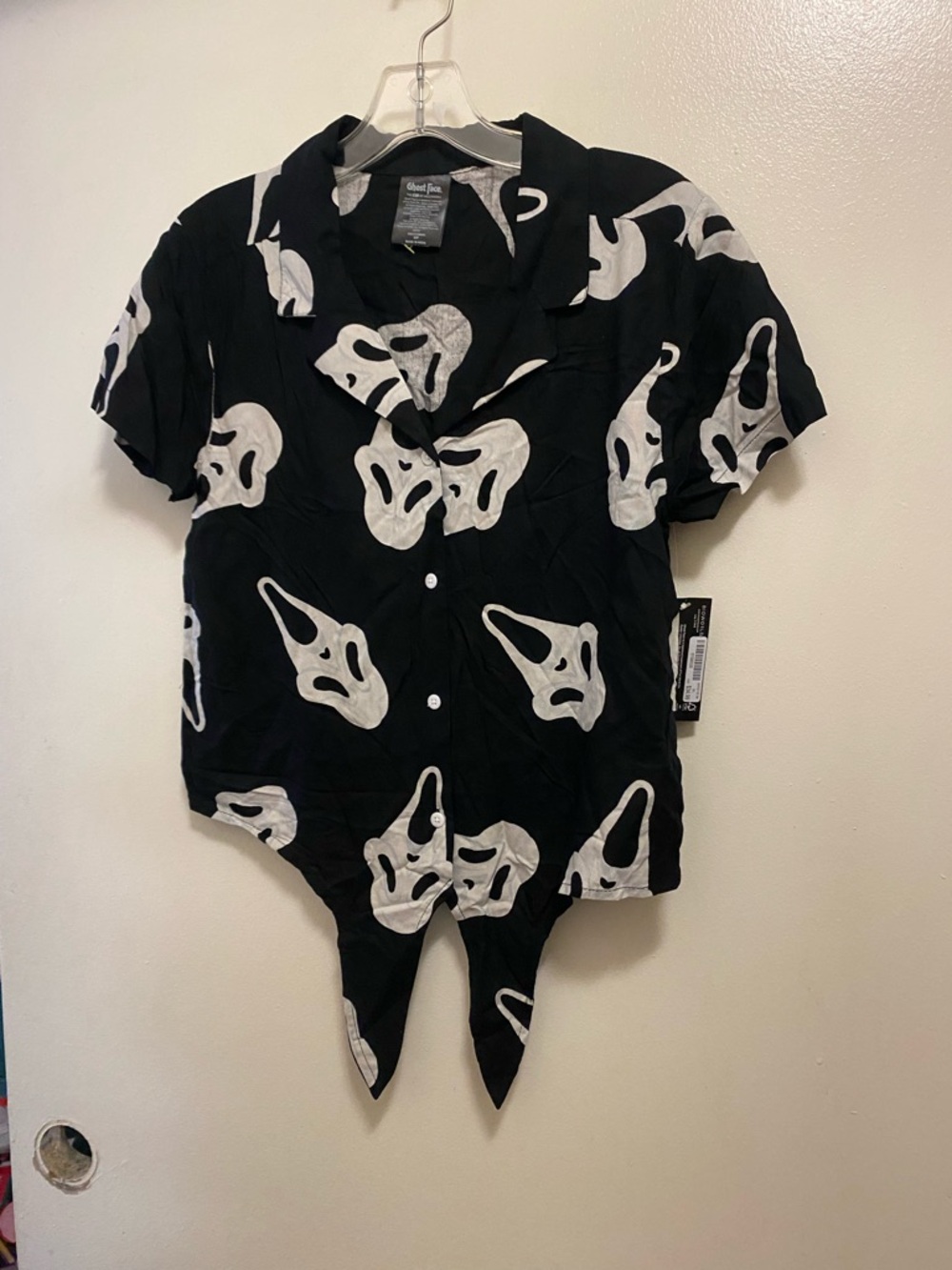 Ghost Face Scream Mask Womens Button Up Top Shirt S Small 32” Tie Front NWT New